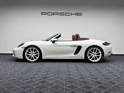 Porsche 718 2024, 16000 км, за 73276.98 USD