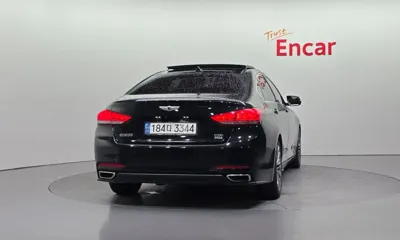 Hyundai Genesis 2014, 227913 км, за 4988.84 USD