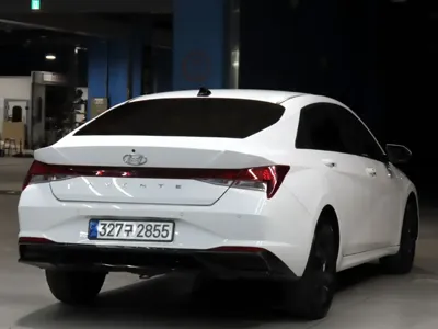 Hyundai Avante 2023, 91539 км, за 10831.04 USD
