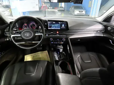 Hyundai Avante 2023, 91539 км, за 10831.04 USD