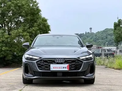 Audi 奥迪A5L 2025, 17000 км, за 29685.34 USD