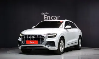 Audi Q8 · 2020 год