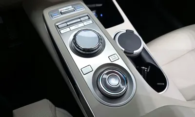 Genesis GV70 2022, 38841 км, за 21946.08 USD - фото 9
