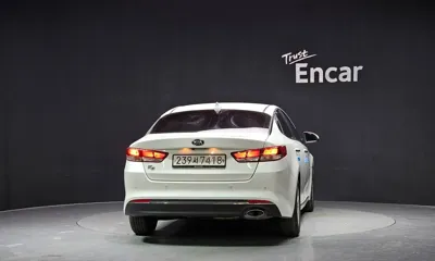 Kia K5 2016, 180727 км, за 3347.77 USD
