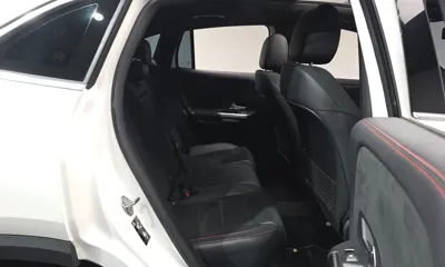 Mercedes-Benz GLA-Class 2022, 14293 км, за 23093.96 USD - фото 12