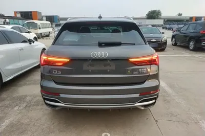 Audi Q3 2022, 49400 км, за 27696 USD