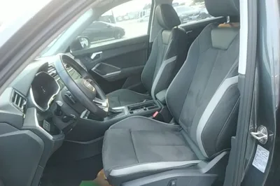 Audi Q3 2022, 49400 км, за 27696 USD - фото 17