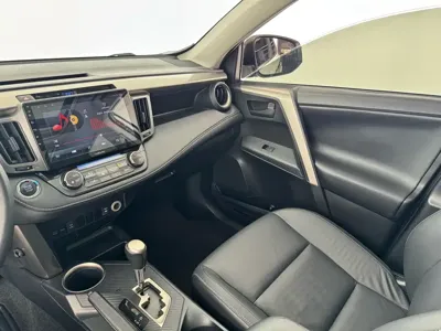 Toyota RAV4 2015, 98000 км, за 9361.15 USD - фото 6