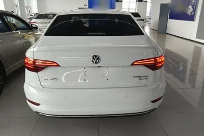 Volkswagen Sagitar 2020, 84300 км, за 11842 USD