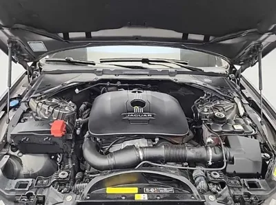 Jaguar XF 2017, 69088 км, за 9035.92 USD