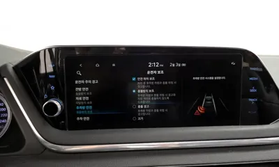 Hyundai Sonata 2020, 80376 км, за 10401.09 USD - фото 17