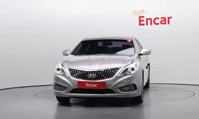 Hyundai Grandeur 2014, 120010 км, за 5270.36 USD