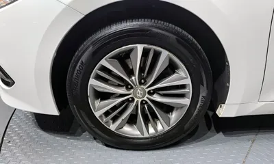 Hyundai Grandeur 2015, 79831 км, за 6188.93 USD