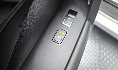 Hyundai Grandeur 2015, 79831 км, за 6188.93 USD - фото 18