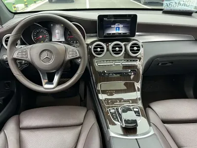 Mercedes-Benz GLC 2019, 90000 км, за 20248.26 USD