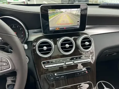 Mercedes-Benz GLC 2019, 90000 км, за 20248.26 USD