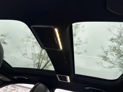Mercedes-Benz GLC 2019, 90000 км, за 20248.26 USD - фото 11
