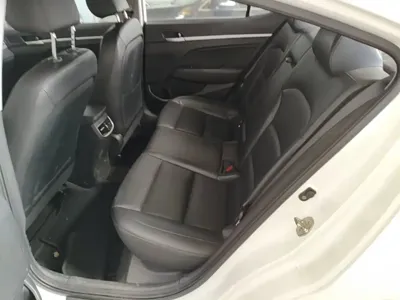 Hyundai Elantra 2016, 140600 км, за 4397.26 USD - фото 17