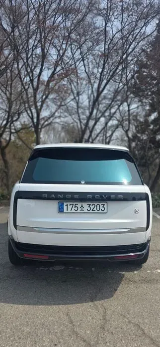 Land Rover Range Rover 2024, 22310 км, за 163063.06 USD