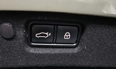 Kia K7 2016, 160245 км, за 7416.09 USD - фото 20