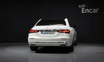 Mercedes-Benz E-Class 2022, 57418 км, за 28093.62 USD