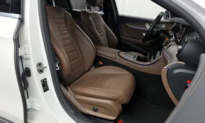 Mercedes-Benz E-Class 2022, 57418 км, за 27898.12 USD - фото 11