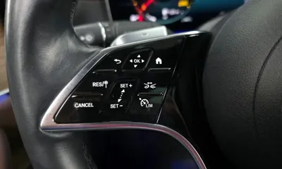 Mercedes-Benz E-Class 2022, 57418 км, за 27898.12 USD - фото 17