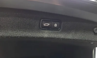 Genesis G90 2021, 98099 км, за 25052.9 USD - фото 27