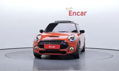MINI Cooper 2020, 40345 км, за 12286.29 USD
