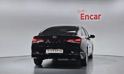 Hyundai Avante 2021, 41635 км, за 9393.06 USD
