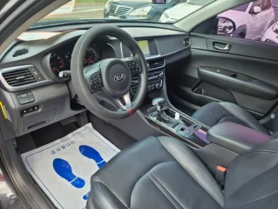 Kia K5 2017, 65850 км, за 7811.47 USD - фото 8