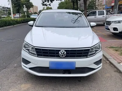 Volkswagen Jetta 2019, 44100 км, за 4412.02 USD