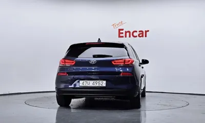 Hyundai i30 2018, 191340 км, за 4988.84 USD
