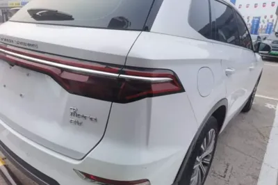BYD Song Pro New Energy 2019, 92700 км, за 10755 USD - фото 9