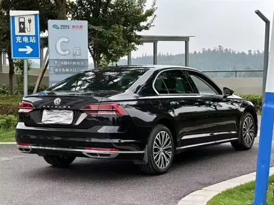 Volkswagen Phideon 2017, 100000 км, за 11775.22 USD - фото 7