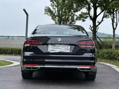 Volkswagen Phideon 2017, 100000 км, за 11775.22 USD - фото 8