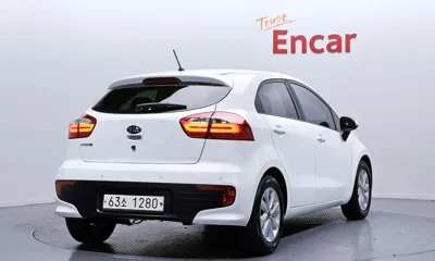 Kia Pride 2017, 50163 км, за 5616.12 USD