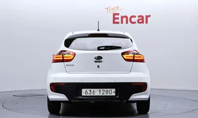Kia Pride 2017, 50163 км, за 5616.12 USD