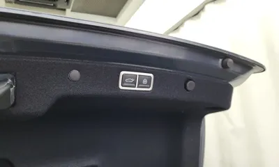 Hyundai Grandeur 2023, 59990 км, за 24288.59 USD - фото 35