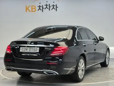 Mercedes-Benz E-Class 2017, 92362 км, за 13841.05 USD