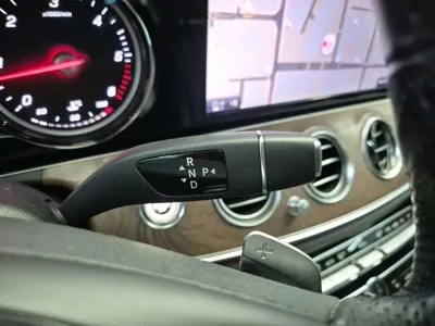 Mercedes-Benz E-Class 2017, 92362 км, за 13841.05 USD - фото 13
