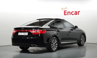 Hyundai Grandeur 2012, 145306 км, за 3239.03 USD