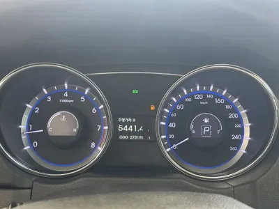 Hyundai Sonata 2014, 273195 км, за 2279.09 USD - фото 9