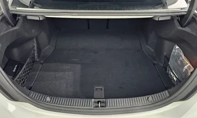 Mercedes-Benz C-Class 2020, 101857 км, за 14113.17 USD - фото 16