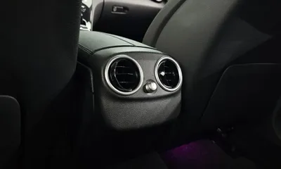 Mercedes-Benz C-Class 2020, 101857 км, за 14113.17 USD - фото 32