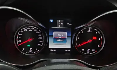 Mercedes-Benz C-Class 2016, 100663 км, за 9860.92 USD - фото 8