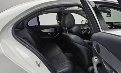 Mercedes-Benz C-Class 2016, 100663 км, за 9860.92 USD - фото 12