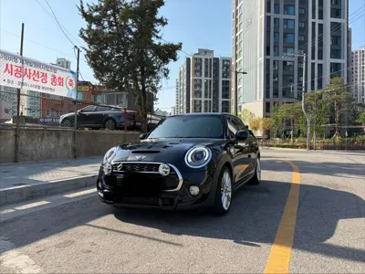 MINI Cooper · 2017 год