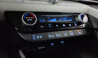 Hyundai Avante 2021, 45478 км, за 11159.25 USD - фото 30