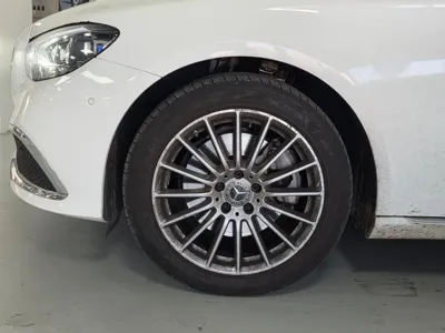 Mercedes-Benz E-Class 2023, 29481 км, за 29801.3 USD